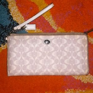 ☆COACH LARGE WALLET/WRISTLET GRAY & CREAM/WHITE